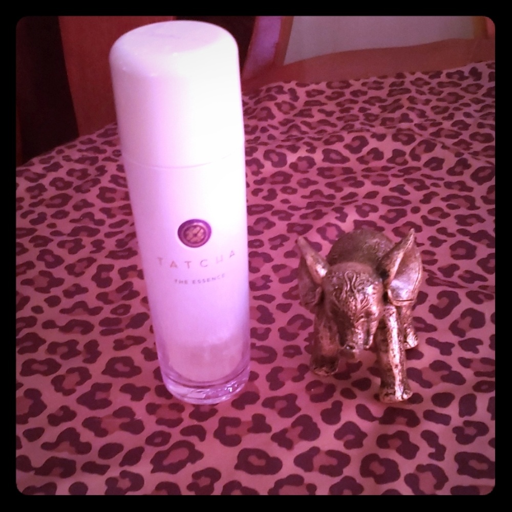 🧨🧨Tatcha The Essence🧨🧨